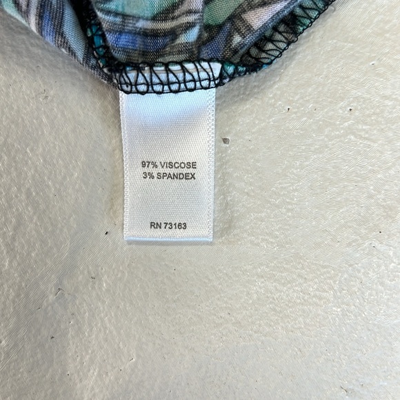 *NWOT* Multicolor Blouse - Picture 4 of 7